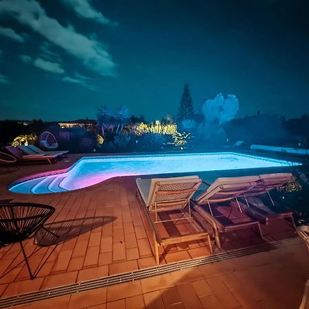 Villa Rubix Luz Buitenkant foto