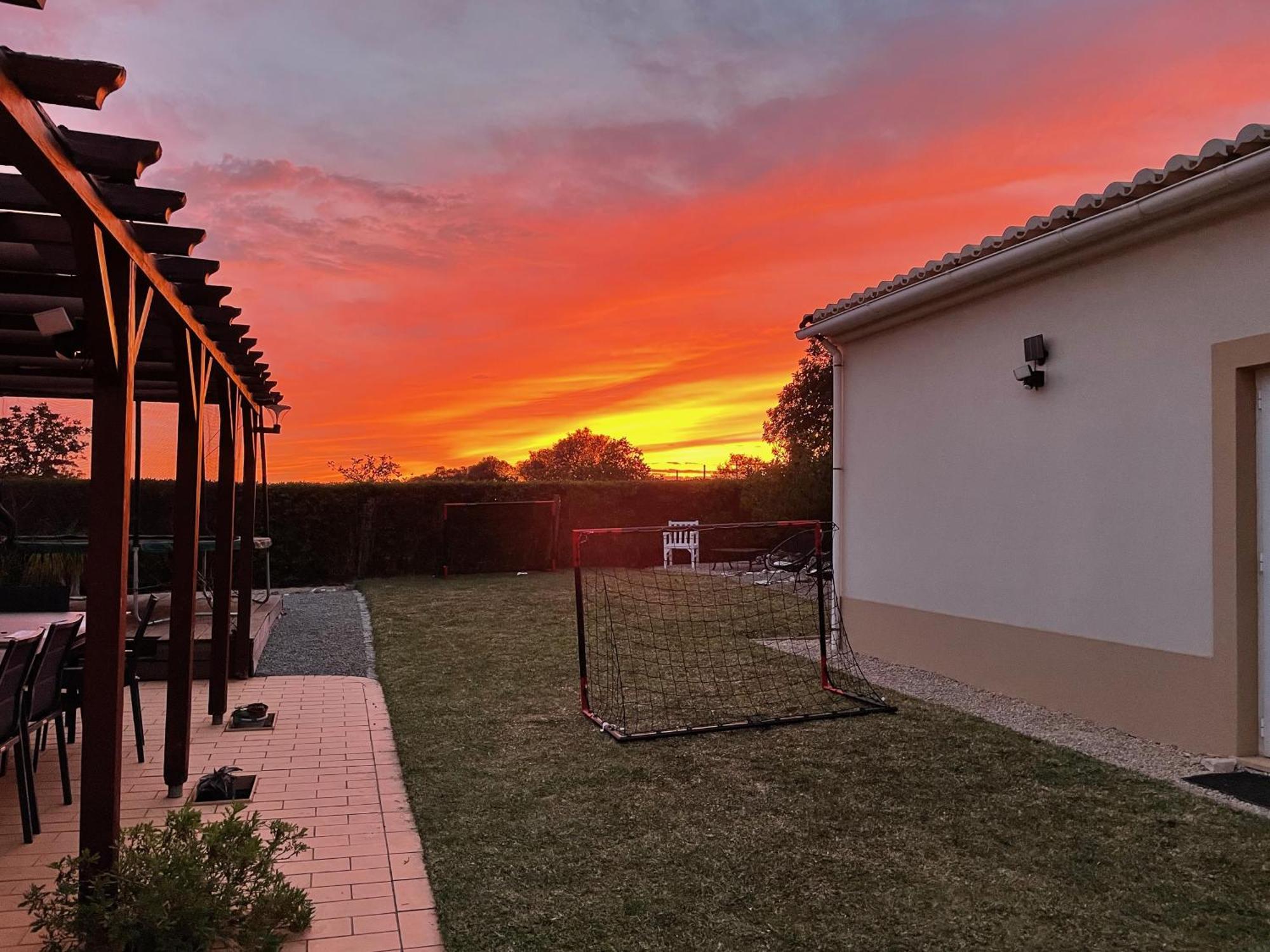 Villa Rubix Luz Buitenkant foto