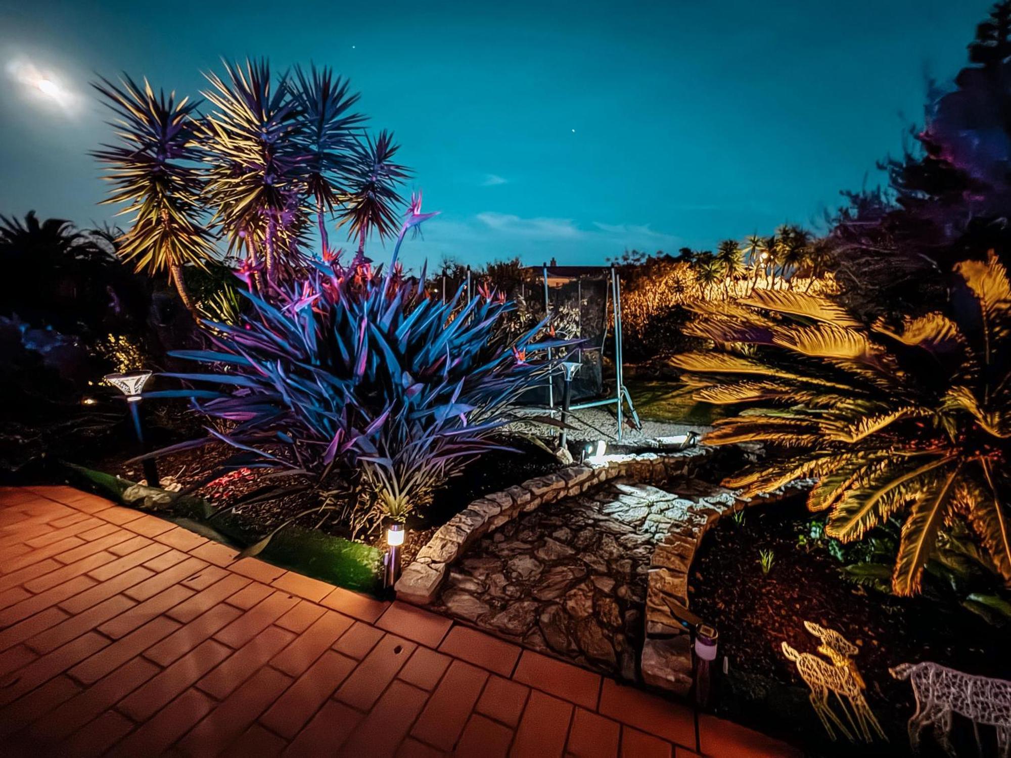 Villa Rubix Luz Buitenkant foto