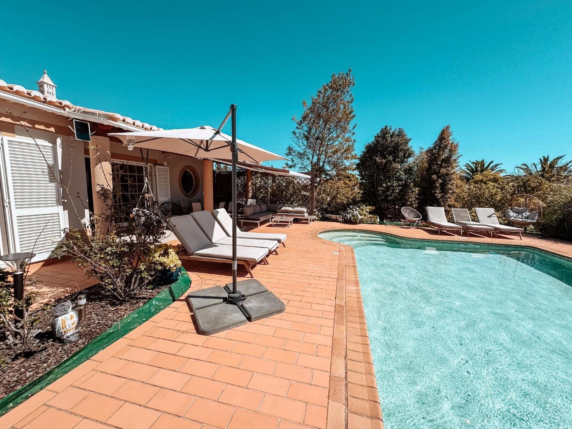 Villa Rubix Luz Buitenkant foto