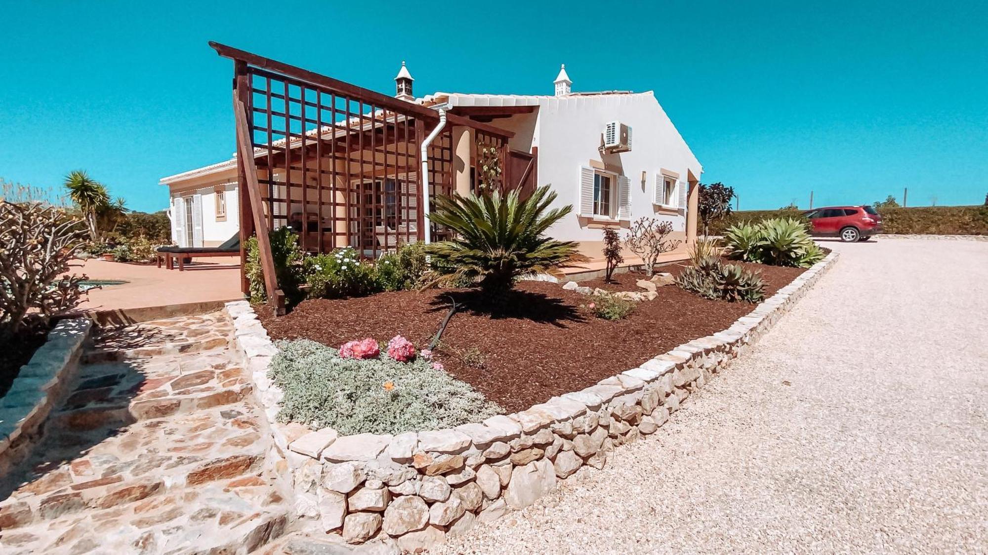 Villa Rubix Luz Buitenkant foto