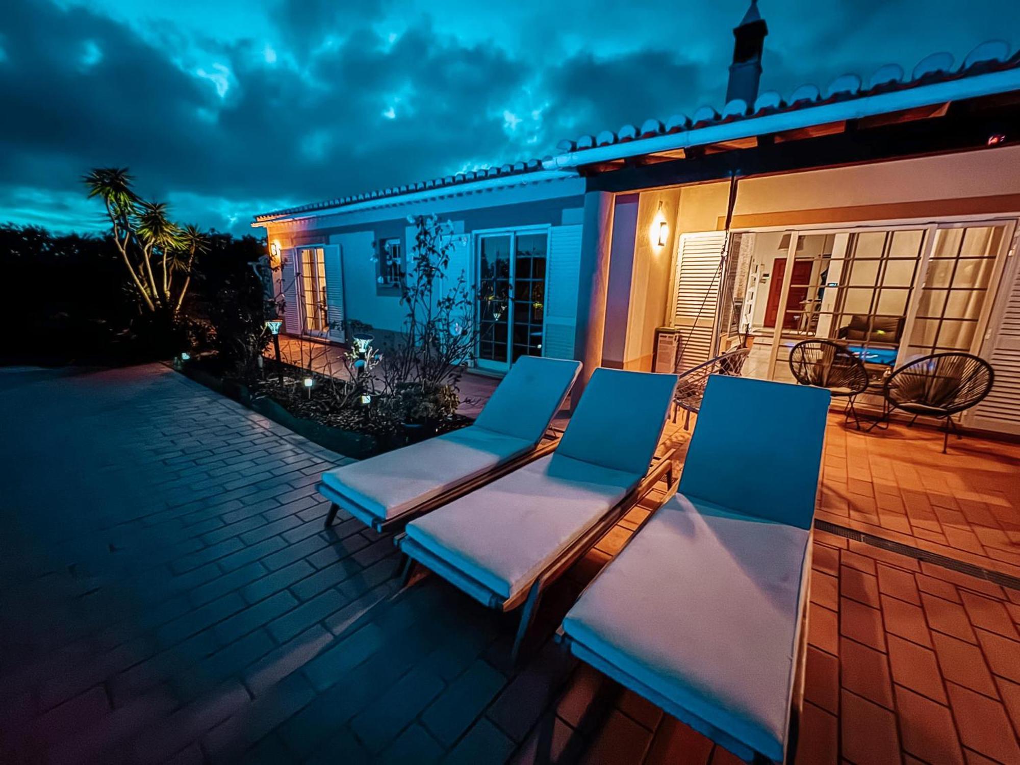 Villa Rubix Luz Buitenkant foto