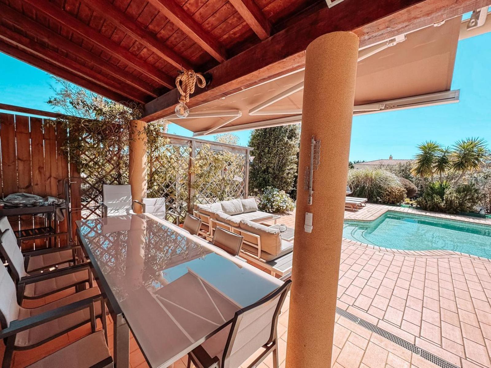 Villa Rubix Luz Buitenkant foto