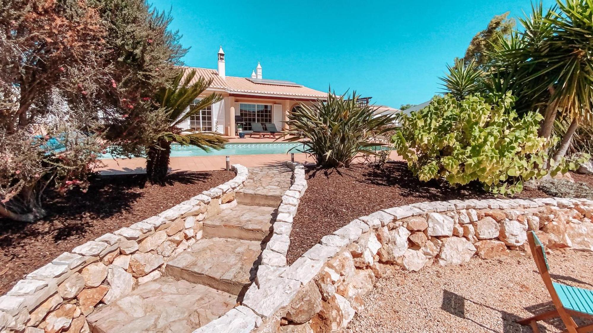 Villa Rubix Luz Buitenkant foto